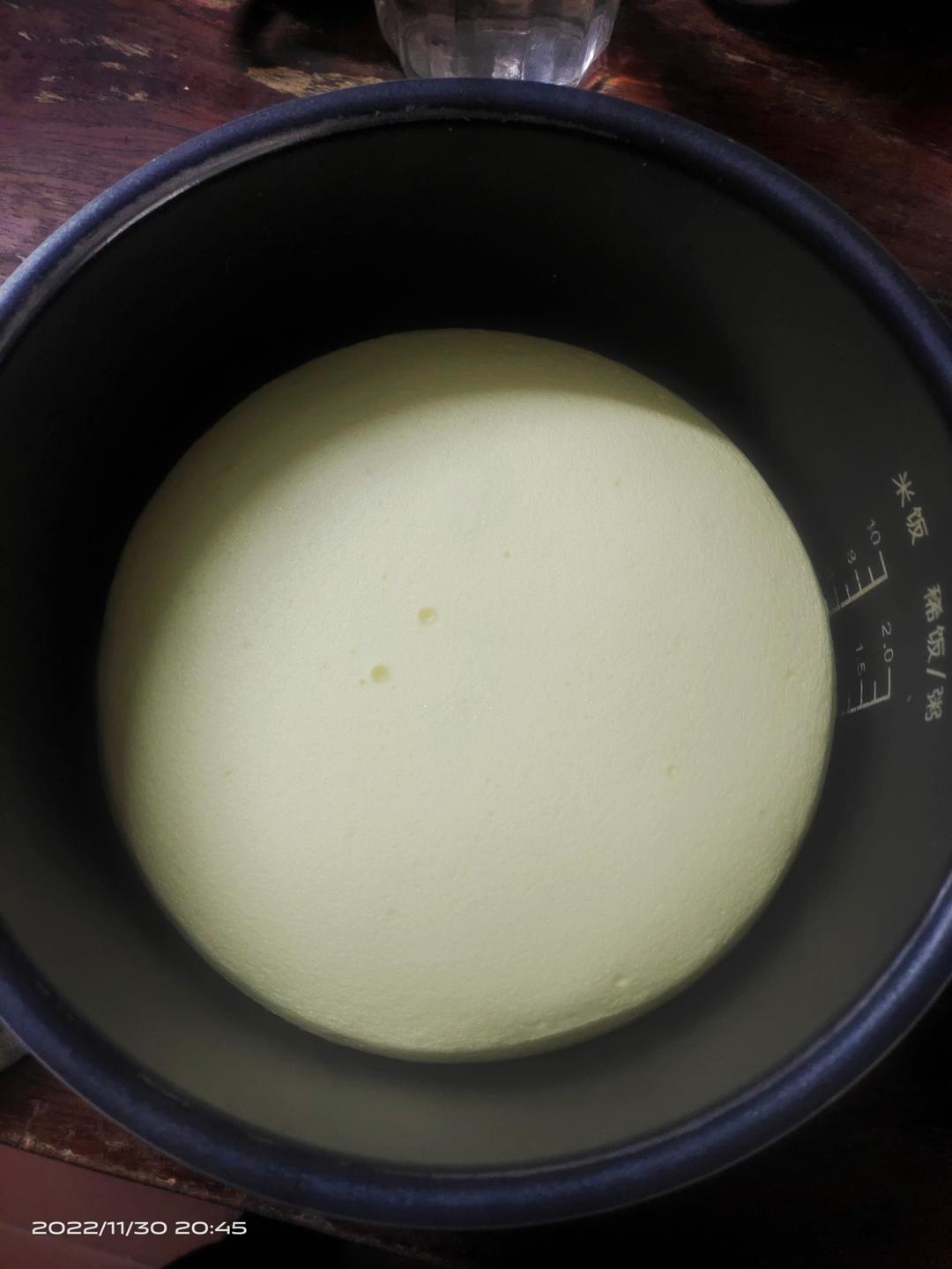 简单的电饭锅蛋糕(不用秤版)