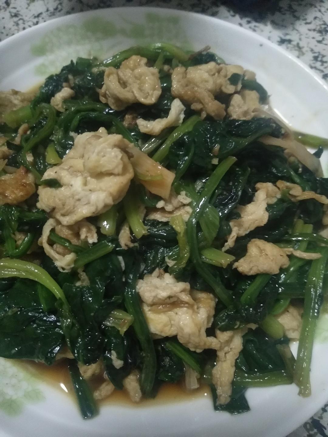 菠菜炒鸡蛋