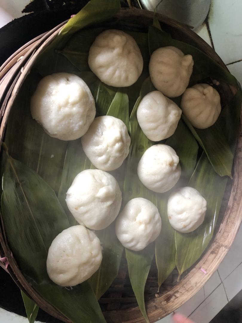 满满汤汁的小葱鲜肉包