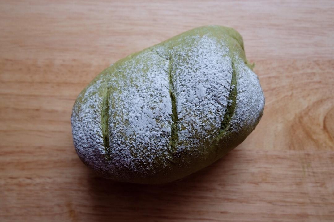 红豆/肉松麻薯软欧面包+石榴茶【曼食慢语】