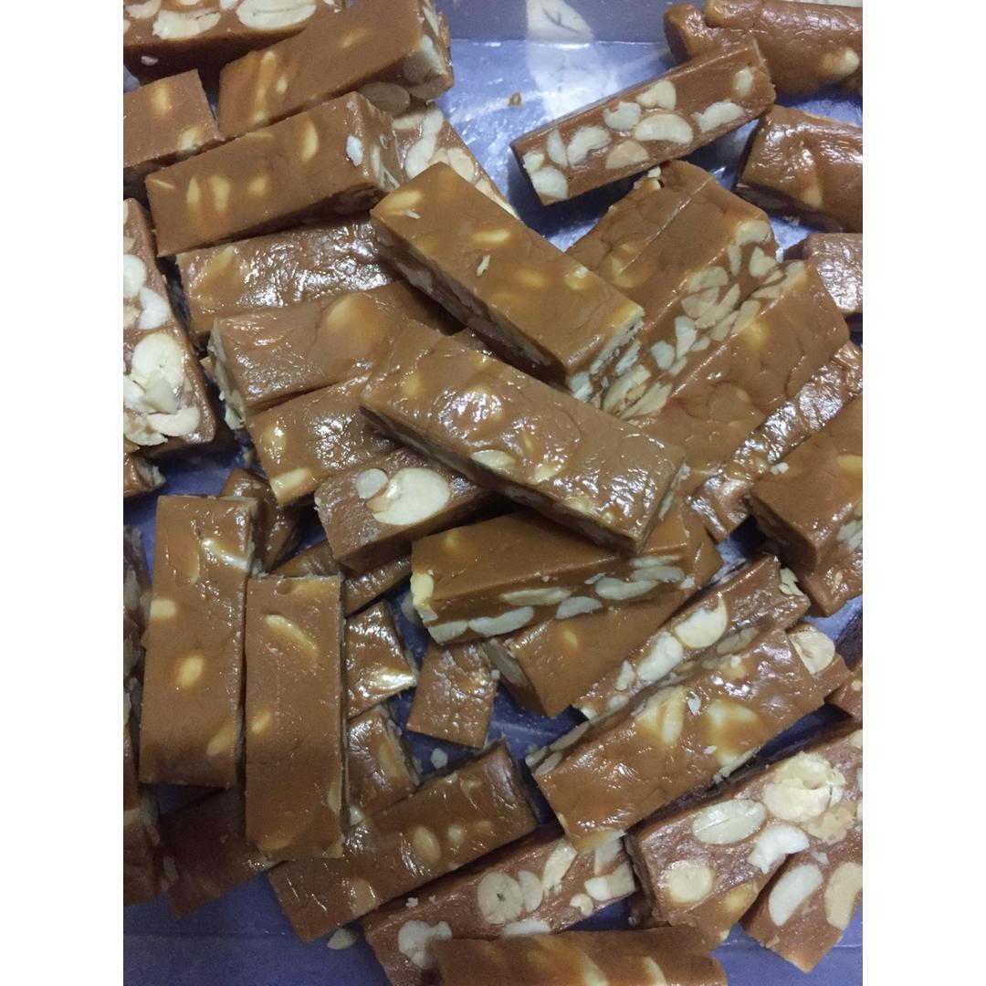 比牛轧糖还要好吃的花生太妃糖（消耗淡奶油）