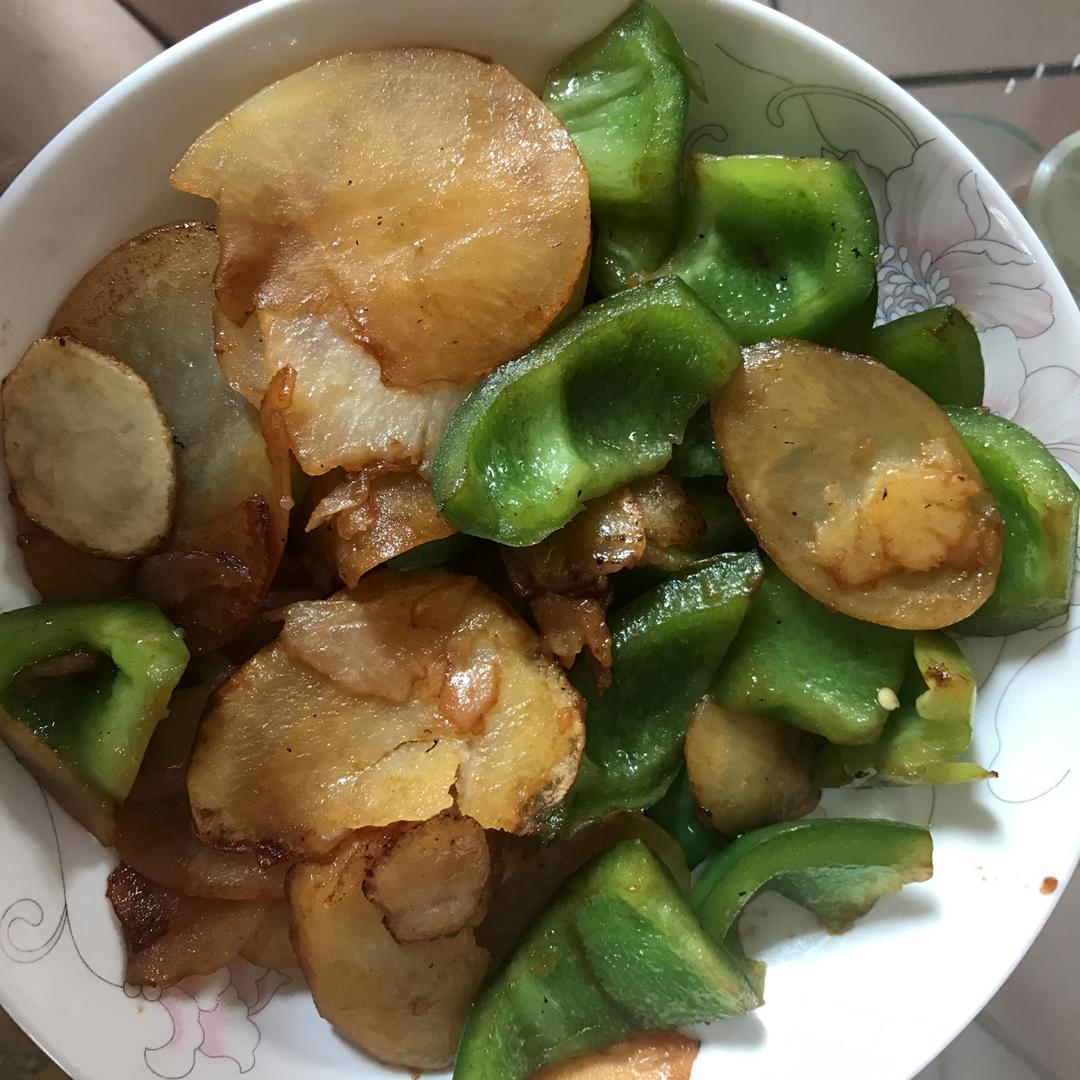 青椒土豆，素菜也可以香香的