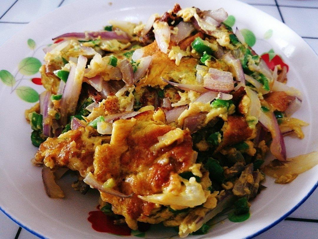 椒香洋葱煎蛋饼