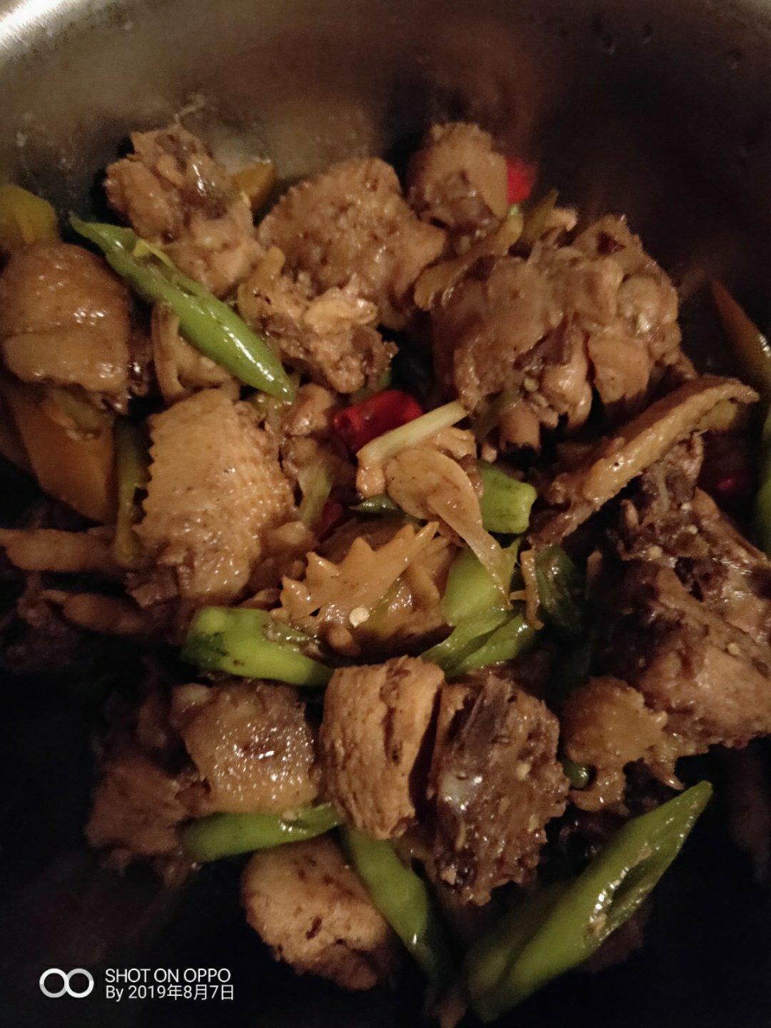 红烧鸡块 大盘鸡 青椒炒鸡做法
