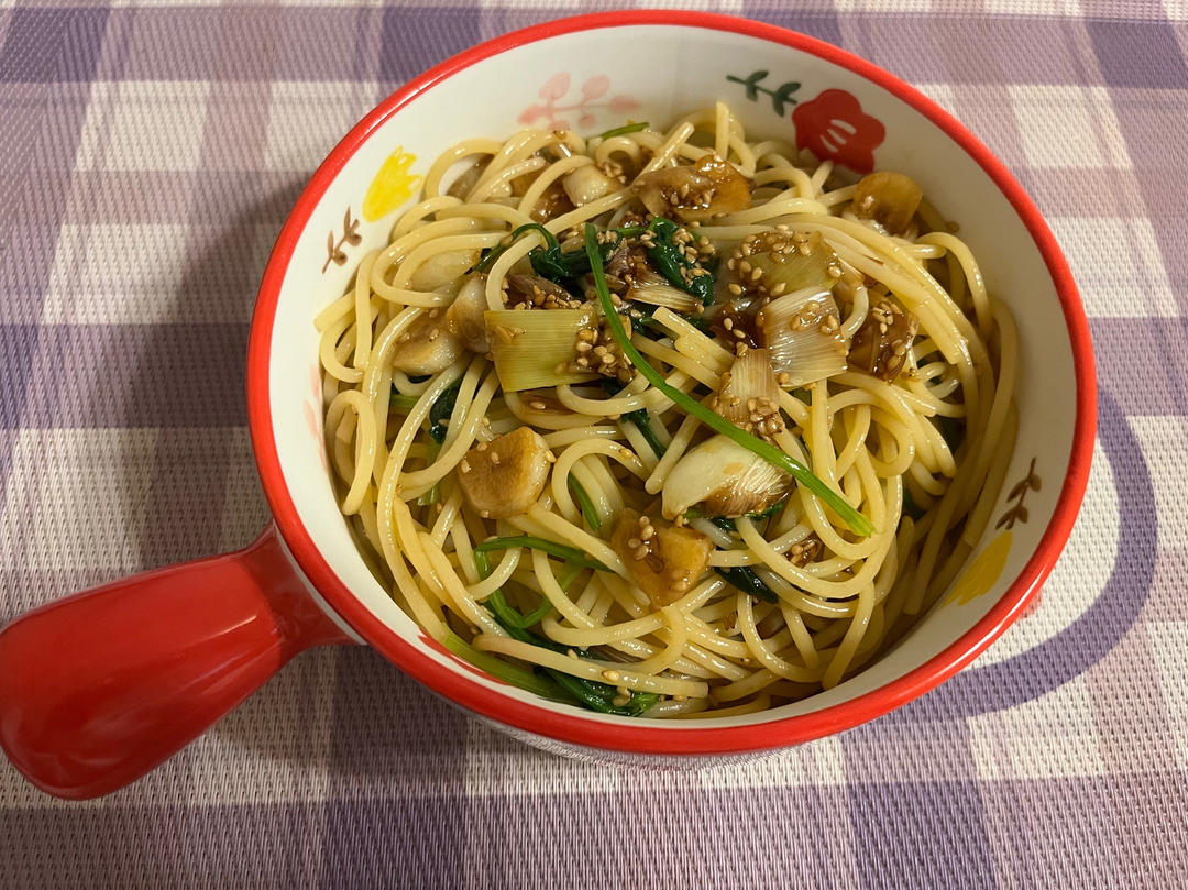 10分钟搞定的一碗葱油拌面