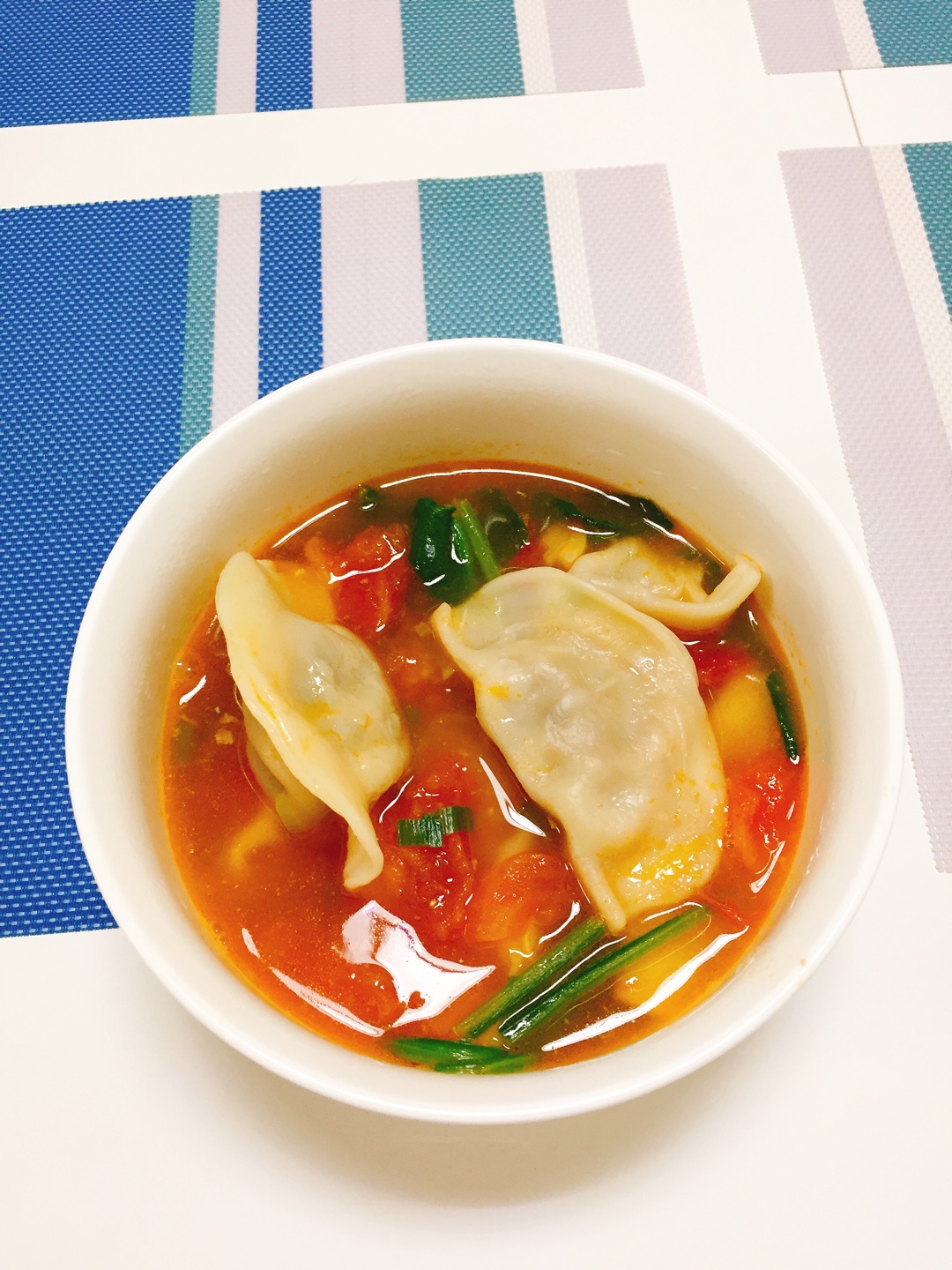 茄汁酸汤水饺的做法 步骤4