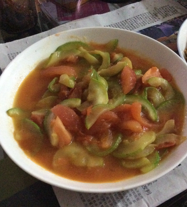 西红柿炒西葫芦