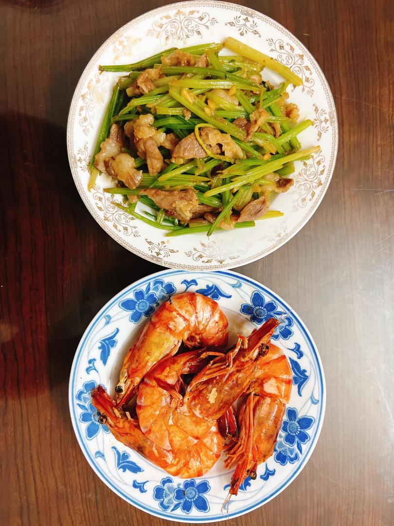 芹菜炒肉