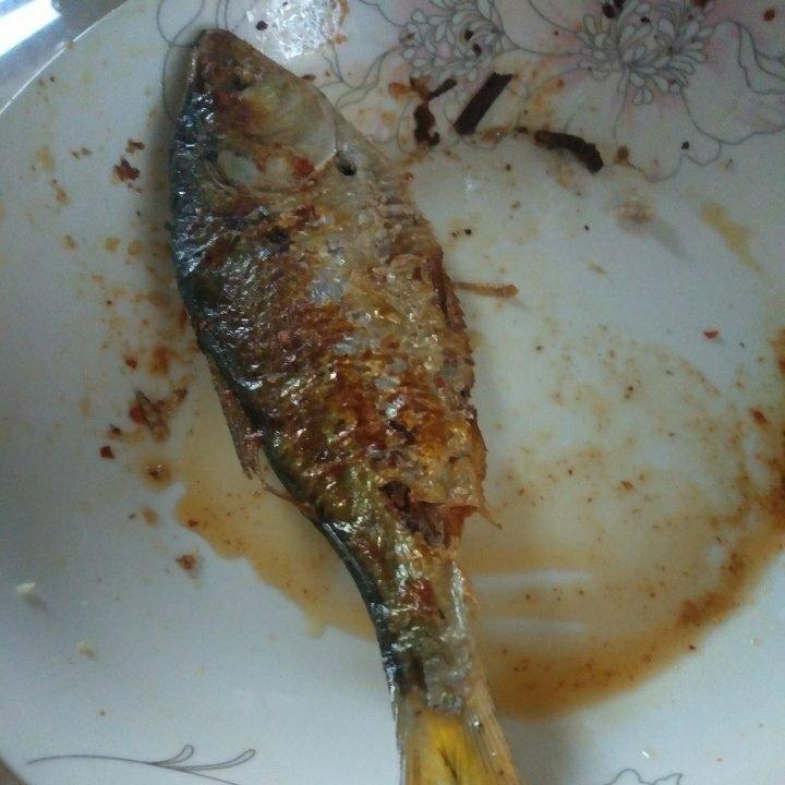 香煎小海鱼