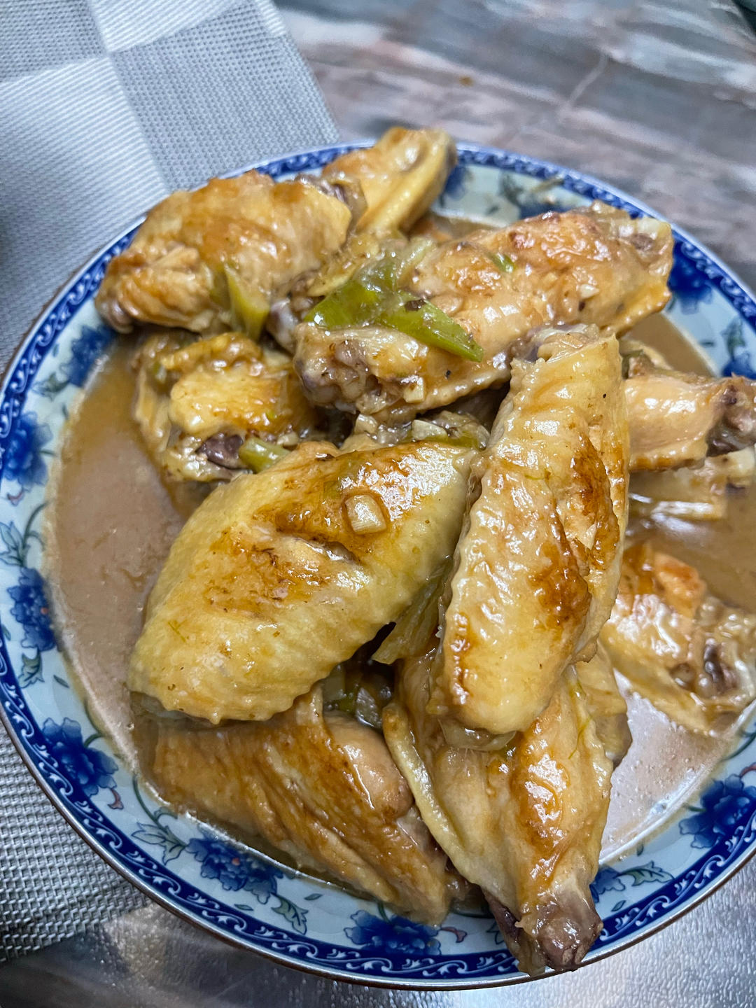 妈妈家的味道，吃了停不下来的红烧鸡翅