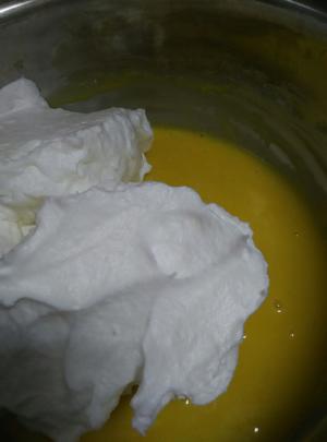 后蛋法戚风，让你的蛋黄糊更加细腻的做法 步骤12