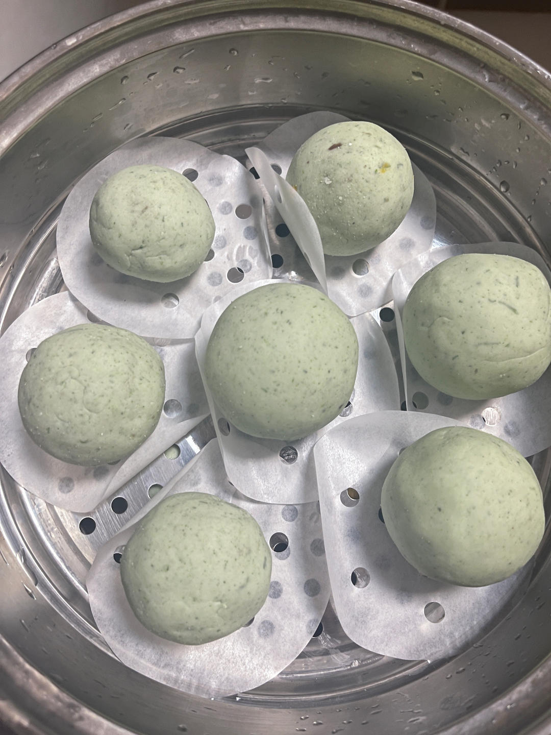 清明必吃的艾草青团