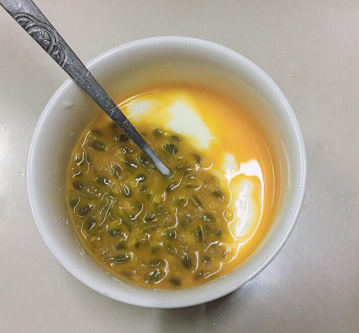 百香果酸奶