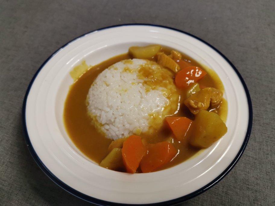 咖喱鸡肉饭
