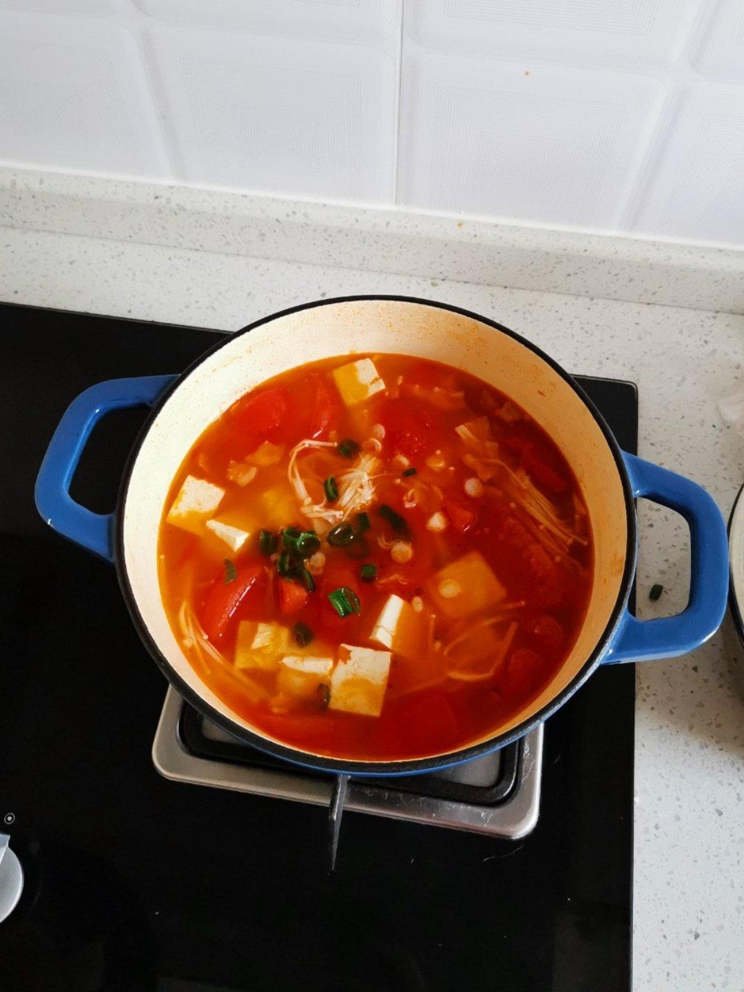 金针菇番茄豆腐汤