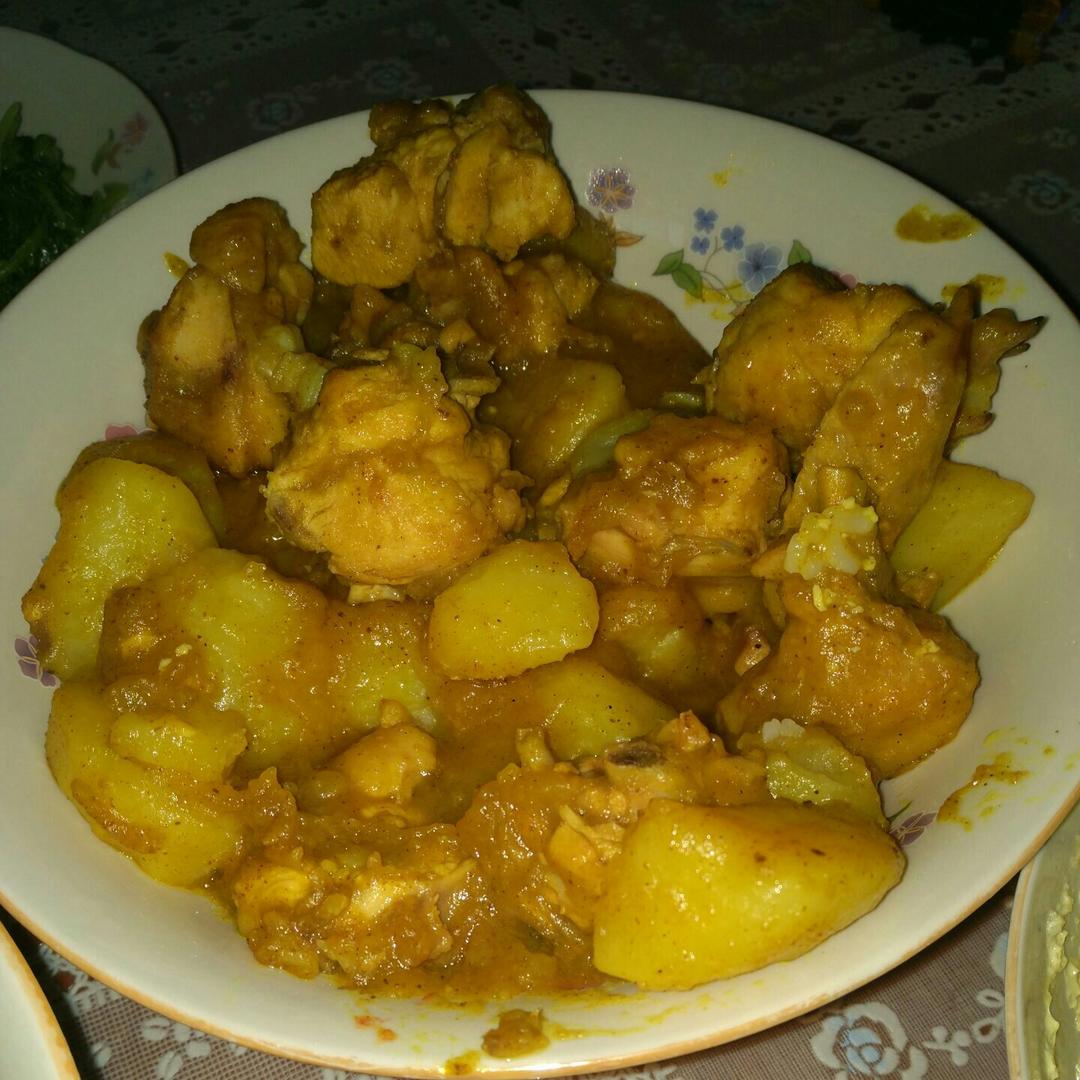 咖喱土豆鸡块