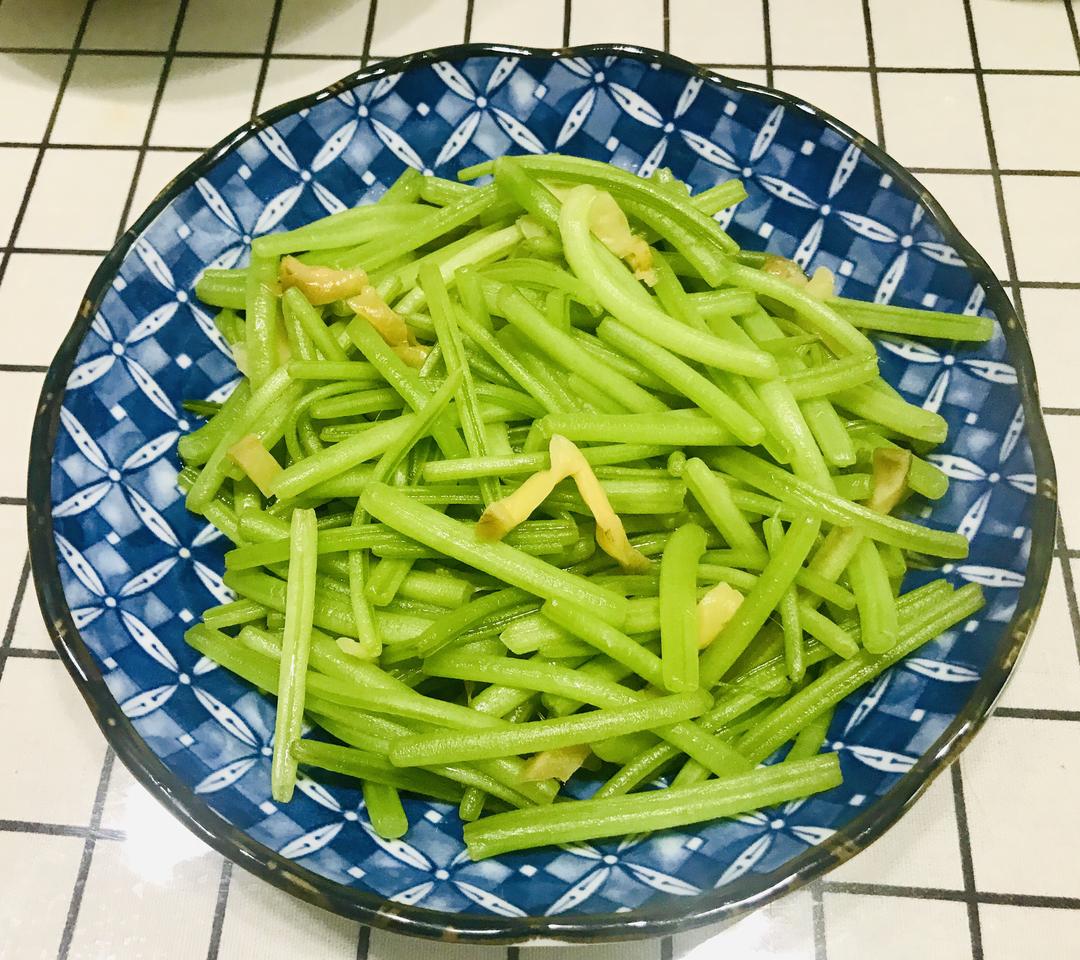 夏天吃什么蔬菜好？清炒红薯叶的做法