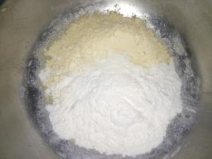 奶香小米面小馒头(宝宝食谱)的做法 步骤1