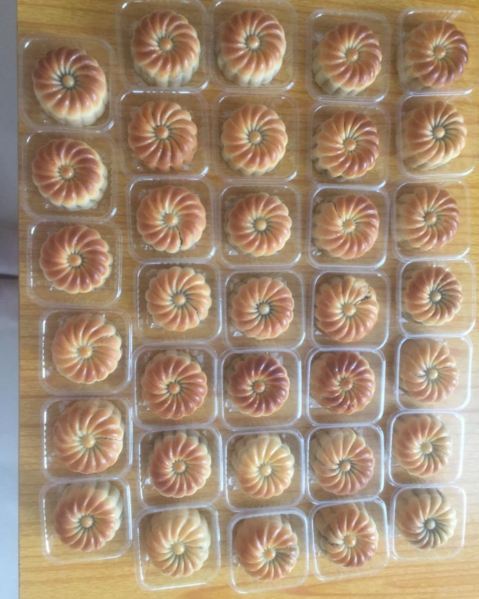 广式豆沙月饼（75克、50克、各种规格都有）