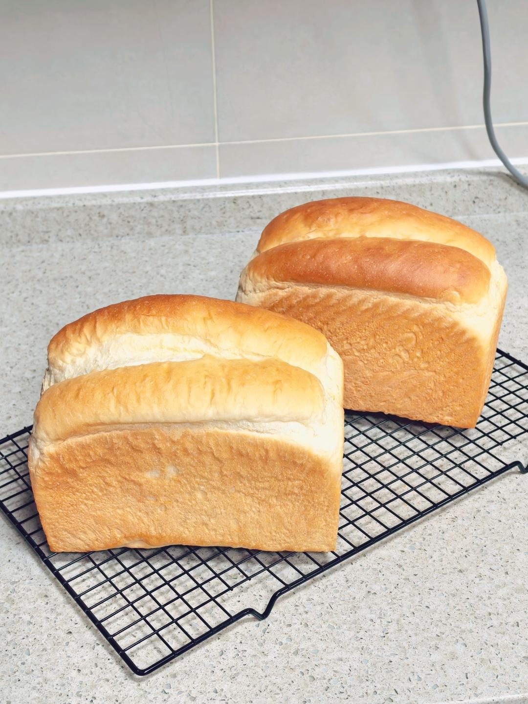 奶油吐司，鲜奶奶油嫩白吐司