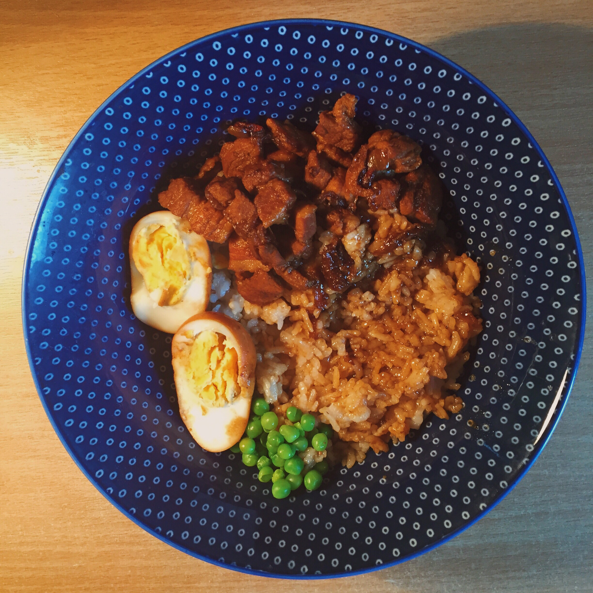 洋葱酥卤肉饭