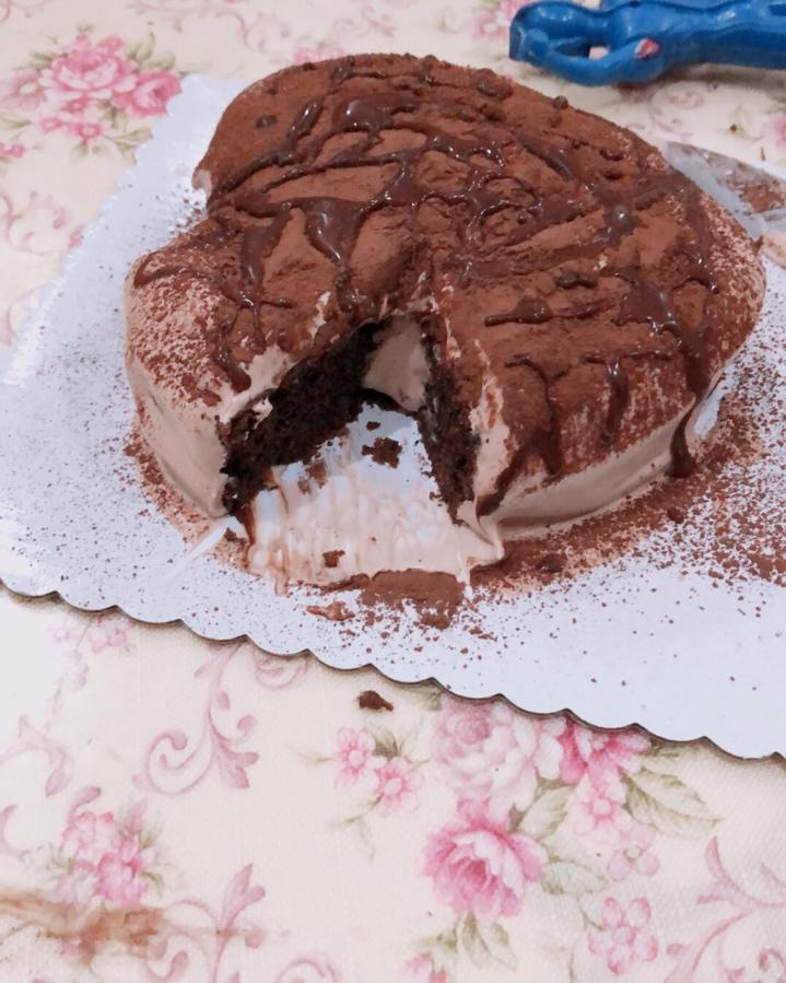 爆浆脏蛋糕