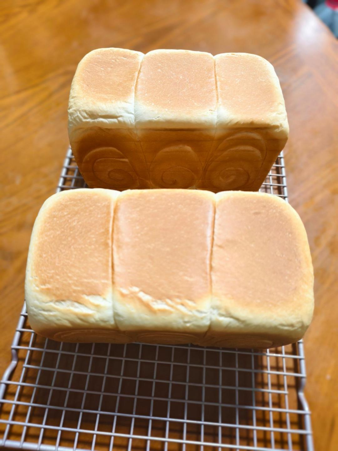 升级版奶香手撕吐司