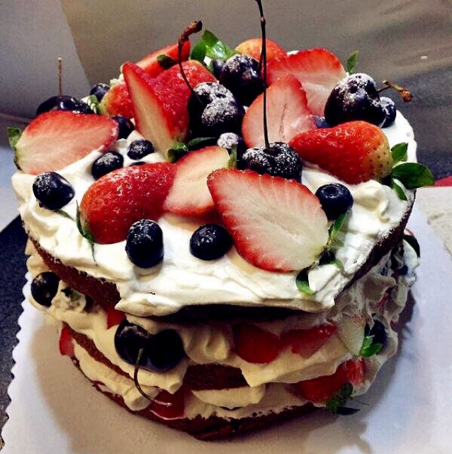 1819烘焙小食光做的草莓裸蛋糕