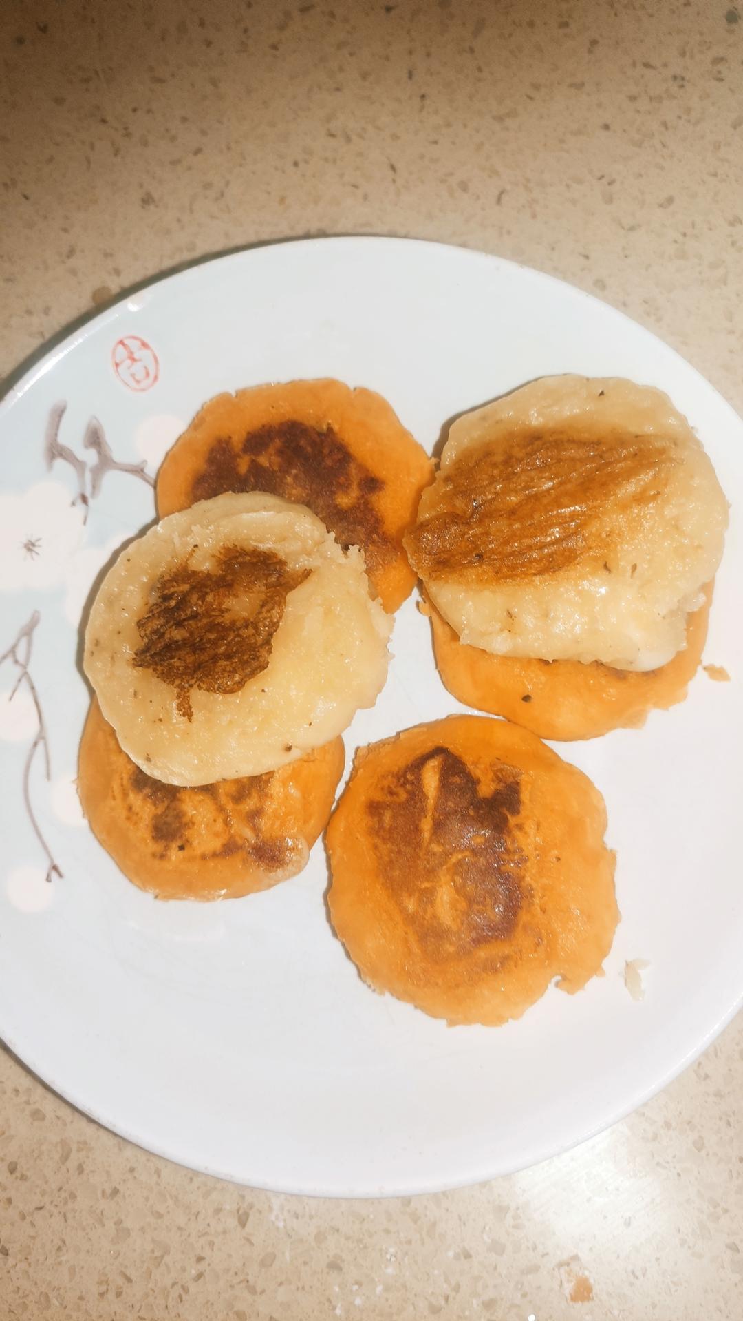 连吃三天吃不腻的芝士土豆饼，还会拉丝哦～