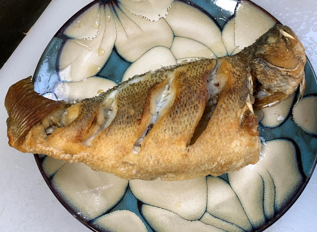 家常快手煎鱼，外脆里嫩不粘锅不破皮