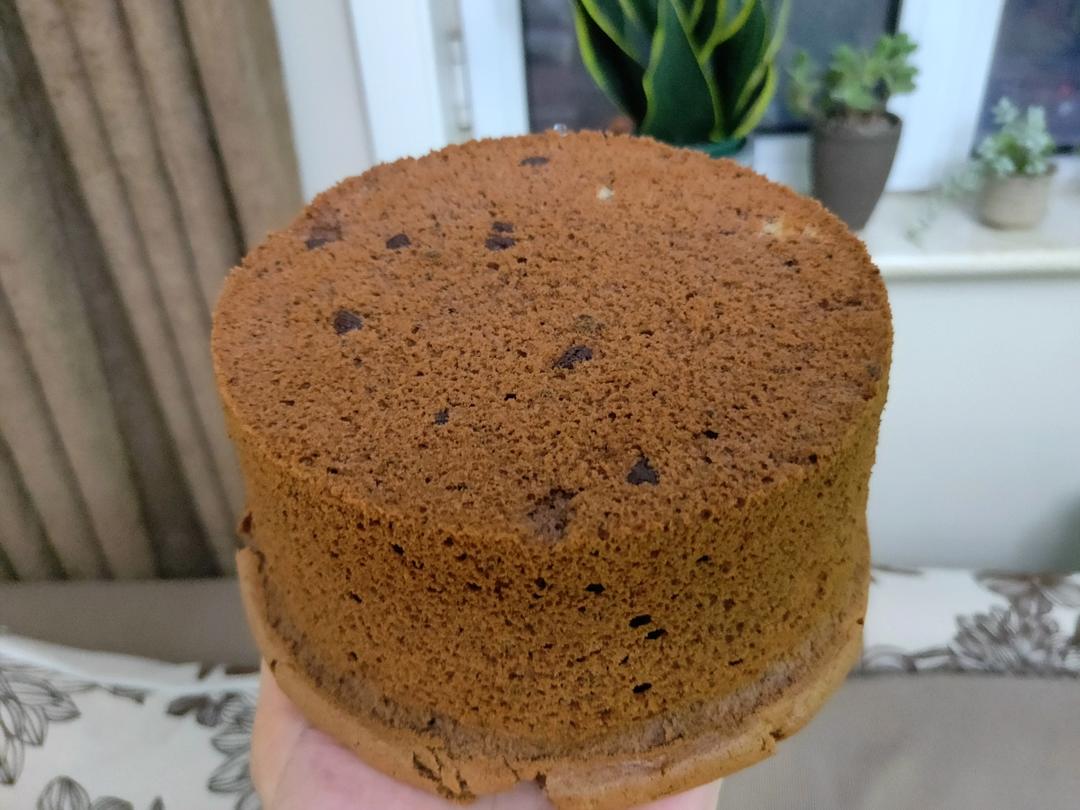 香浓柔软的可可戚风蛋糕