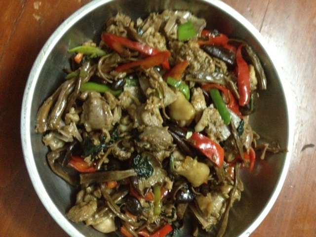 茶树菇爆鸭肉