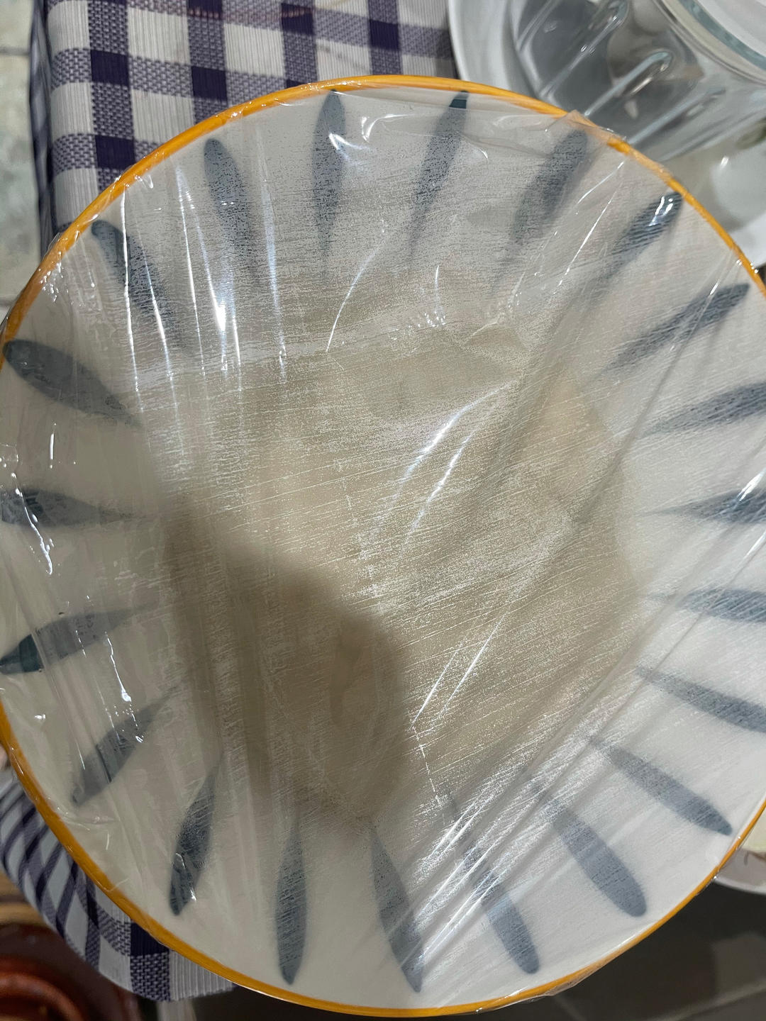 小美揉饺子皮