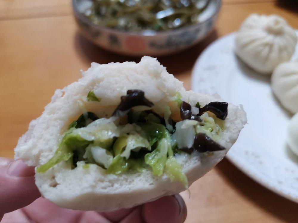 鲜香好吃的香菇青菜素包