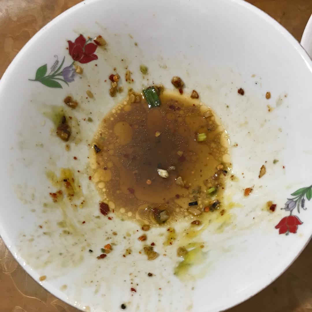 凉拌皮蛋