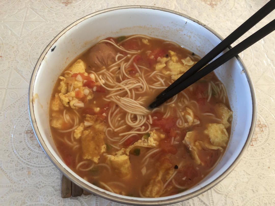 恨不得抱着锅舔的番茄鸡蛋面