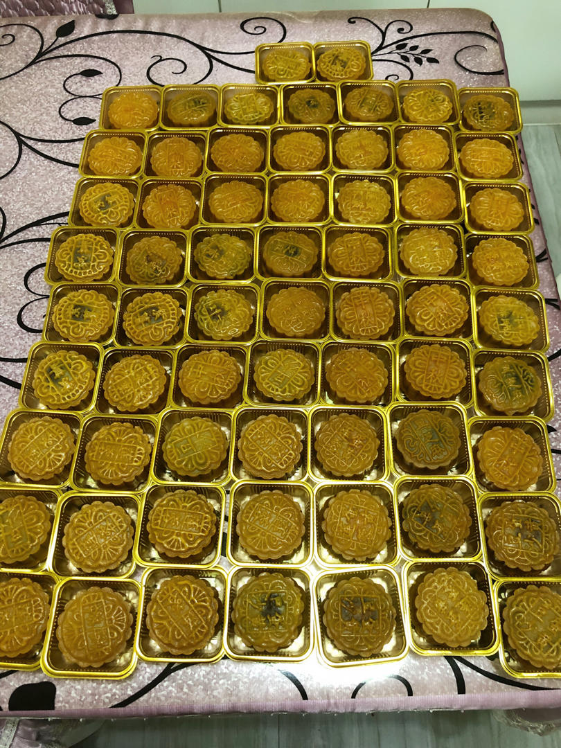 广式月饼——蛋黄莲蓉月饼