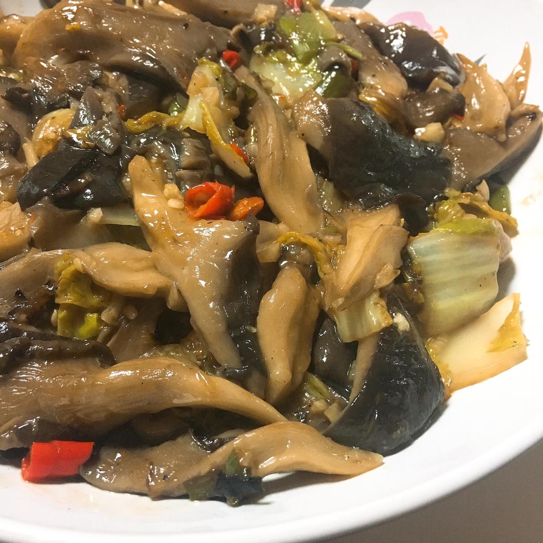 平菇素炒白菜