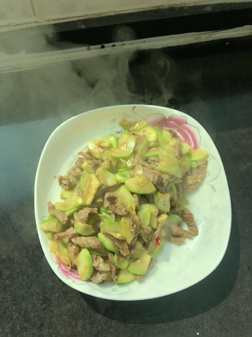 西葫芦炒肉