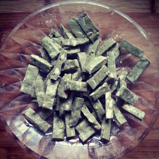 手工抹茶牛轧糖