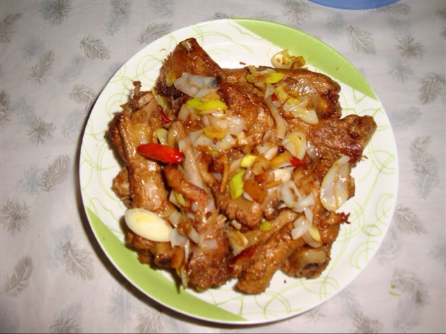 蒜蓉辣酱烧排骨