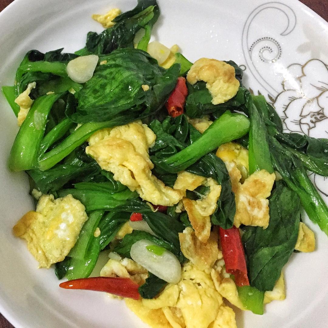 威哥爱生活做的小白菜炒鸡蛋