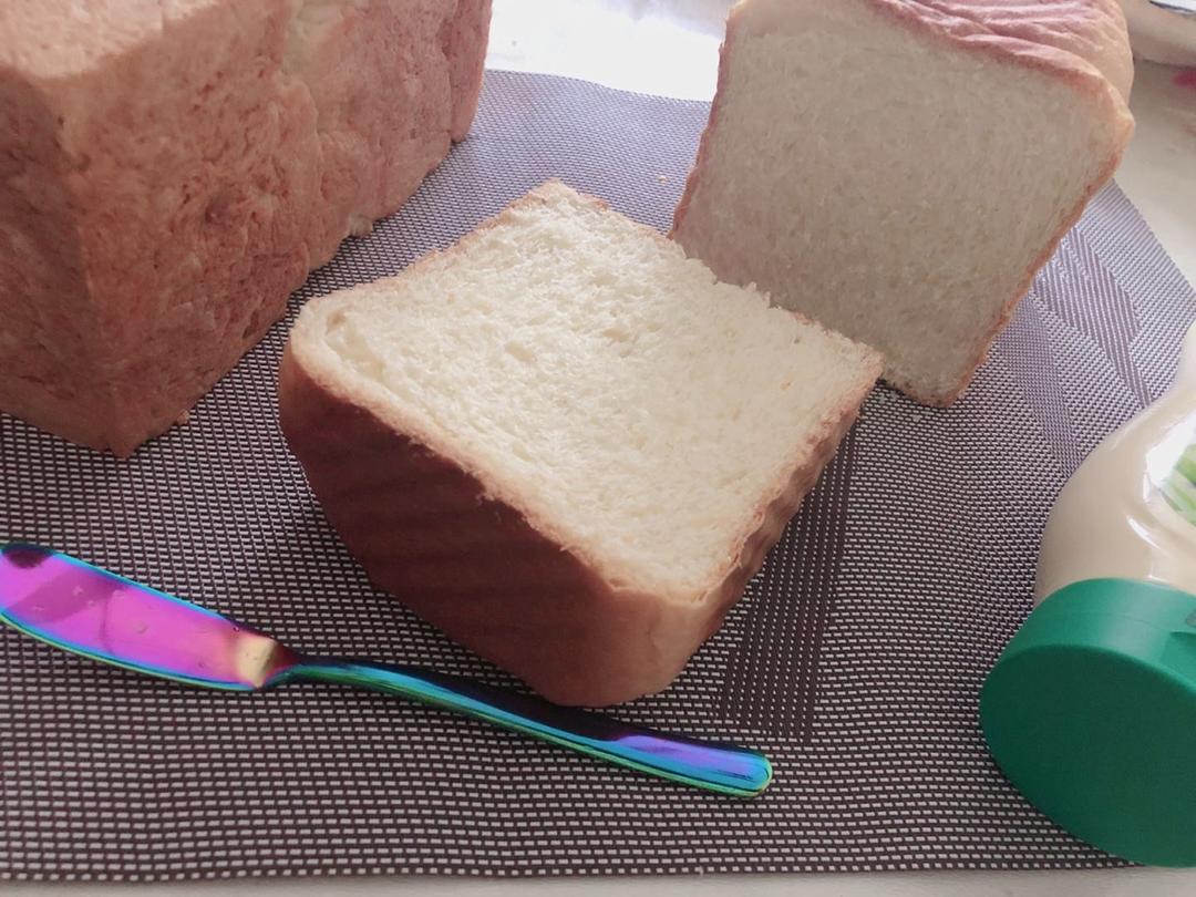 吐司，奶香手撕面包，超级香浓