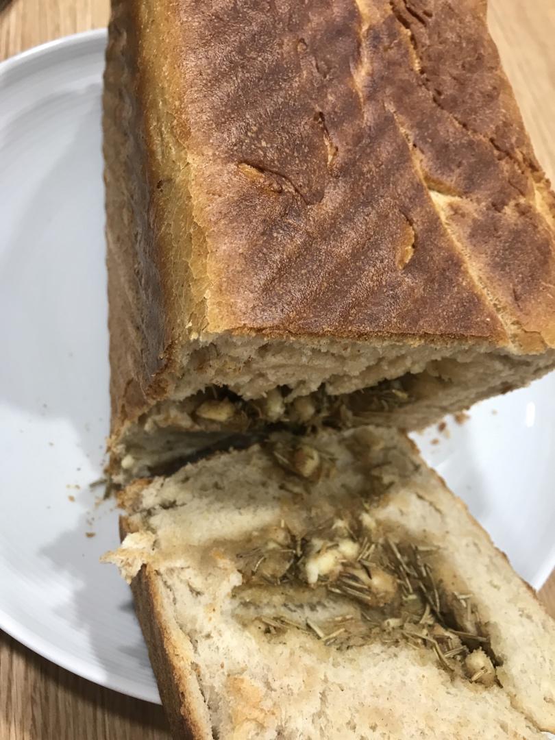 100%全麦蒜香芝士面包