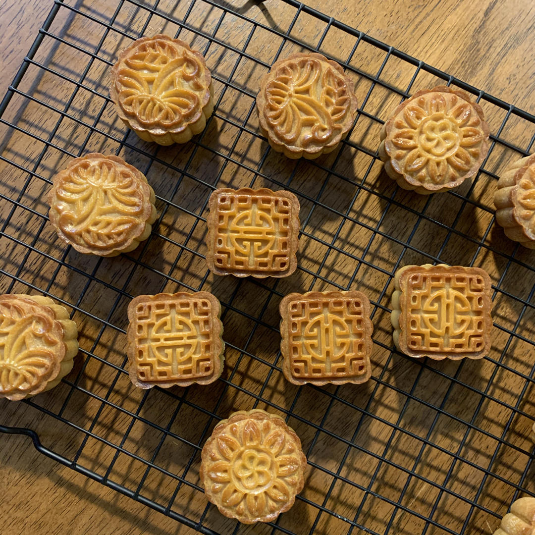 广式莲蓉蛋黄月饼 50克模