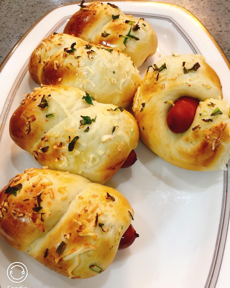 葱香热狗卷面包