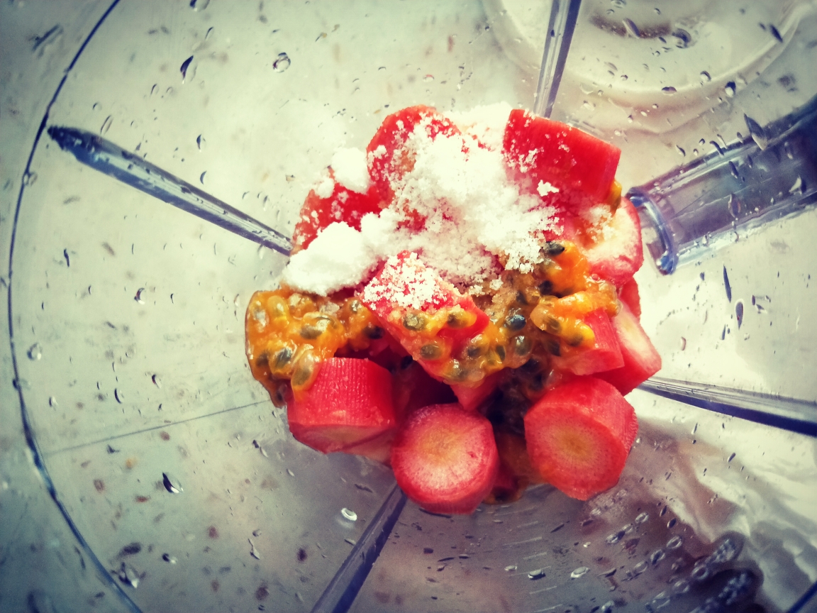 营养果蔬汁-西红柿胡萝卜百香果的做法