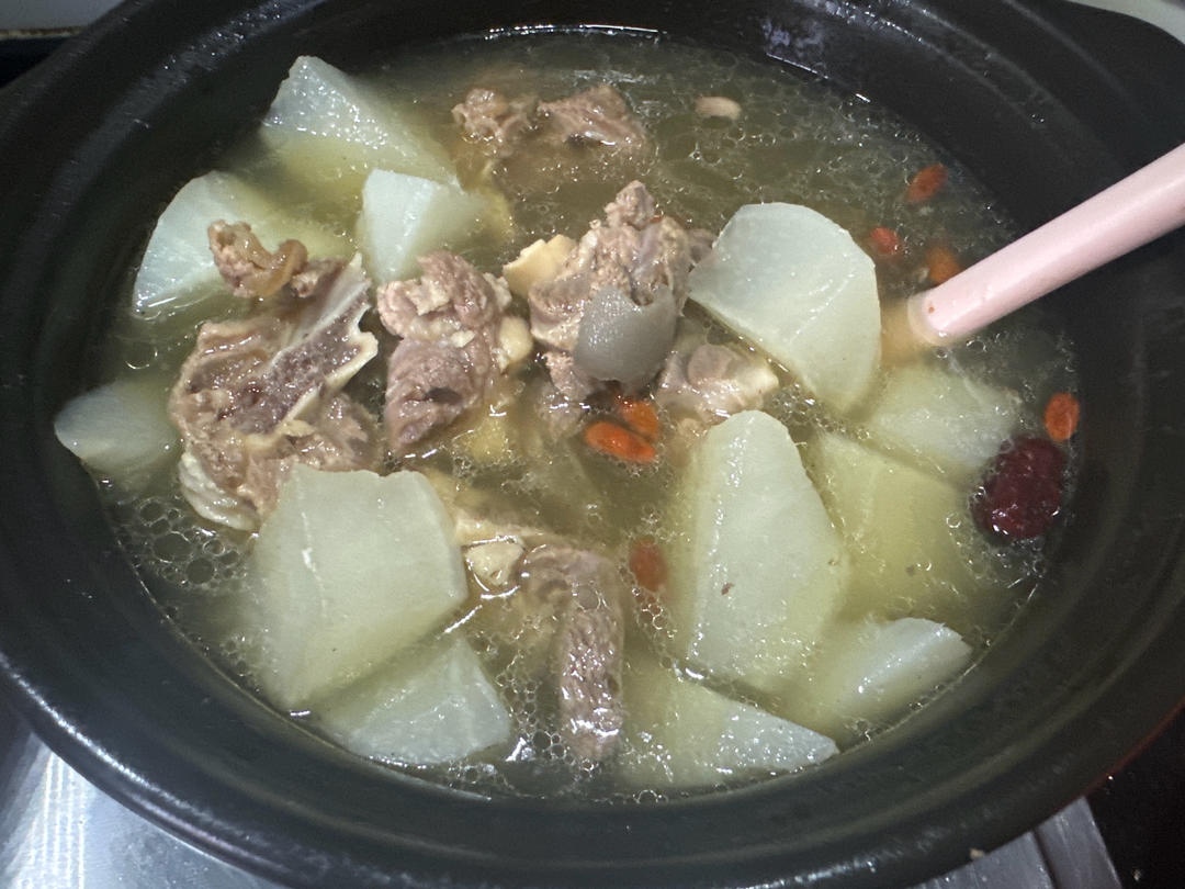 白萝卜炖羊腿