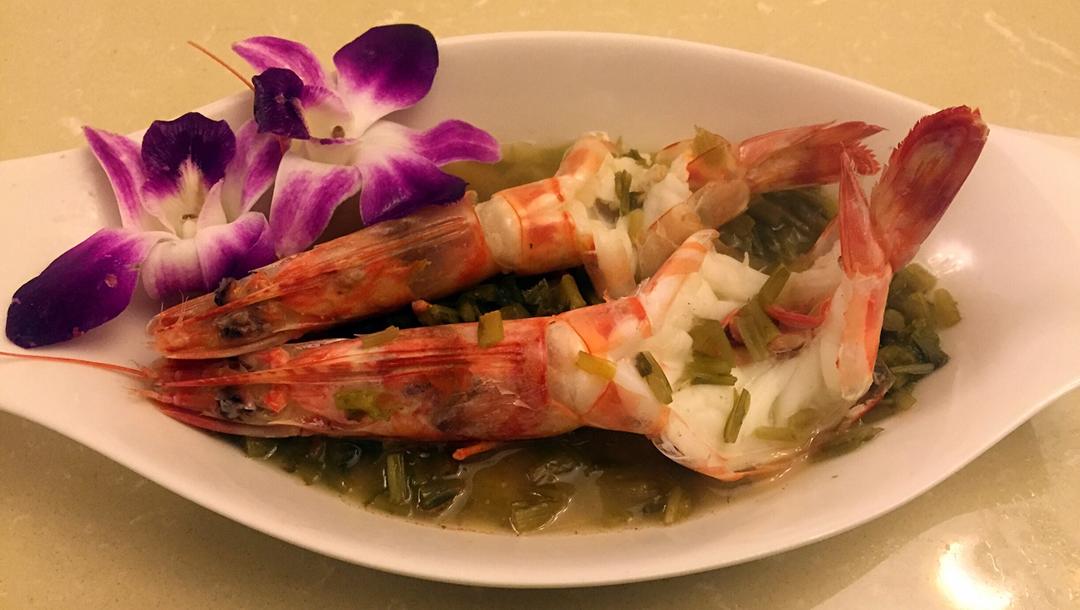 雪菜蒸对虾的做法