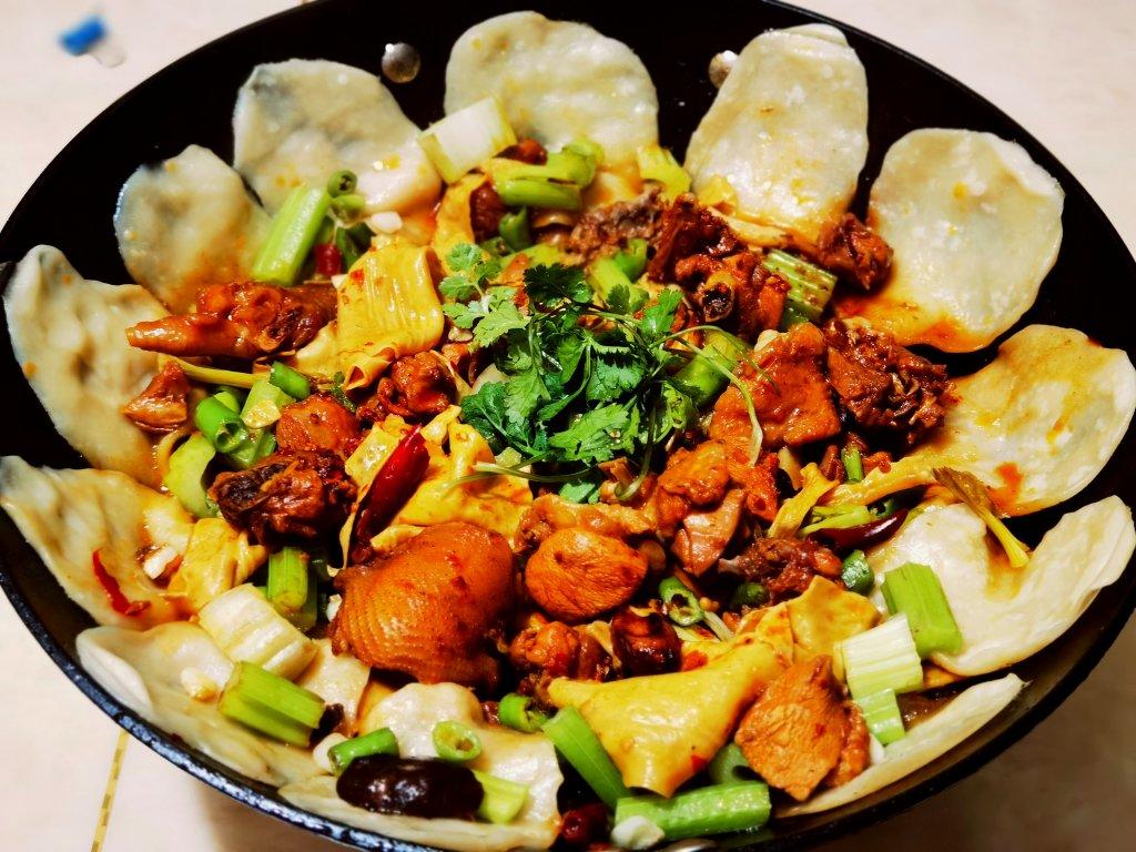 地锅鸡+自制红油【曼食慢语】